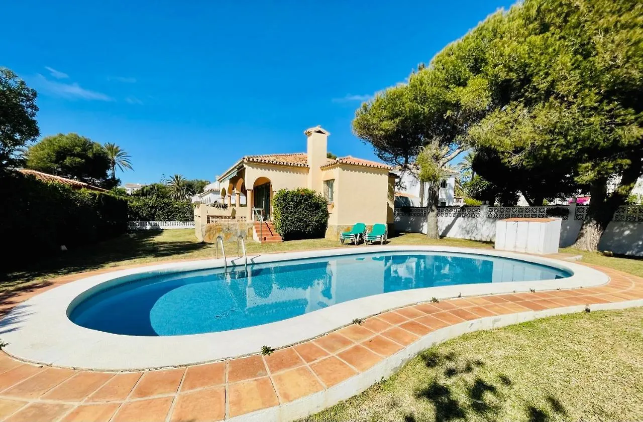 Marbella Villas 0*,