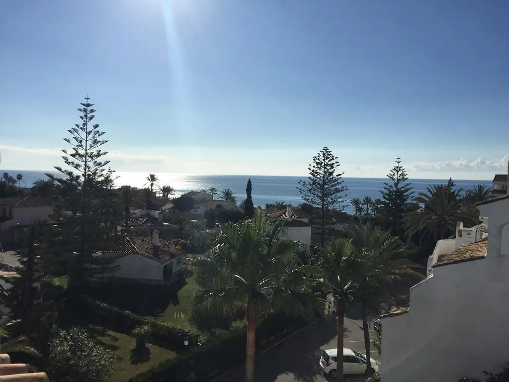 Marbella Villas 0*,