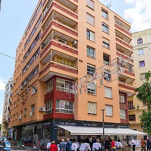 Young People Only, Soho Citycenter Appartement Málaga