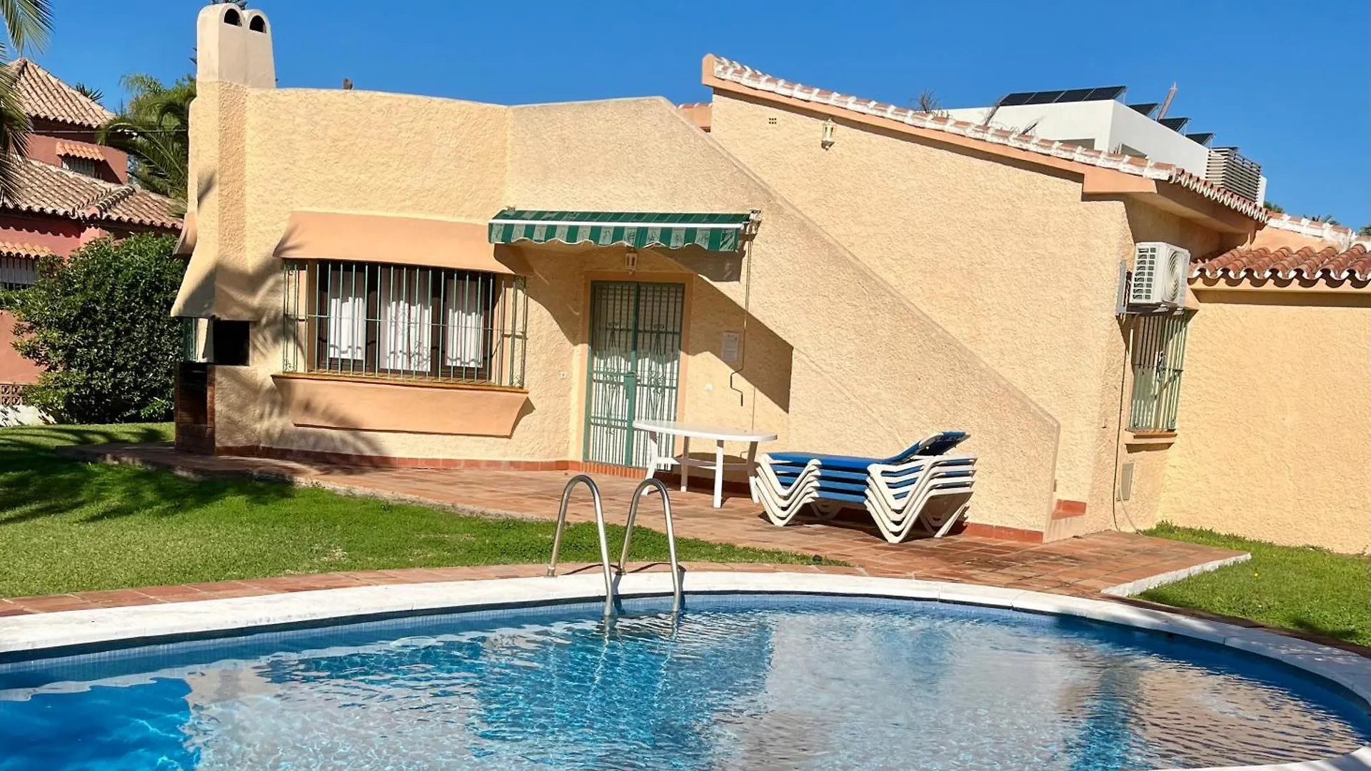 Villas Marbella 0*,